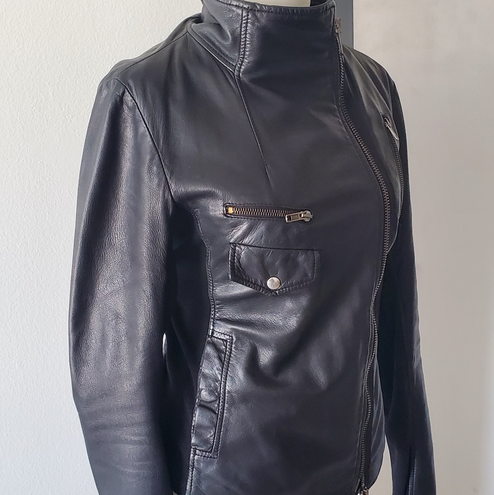 Pinko real leather jacket size eu 42 or usa 6